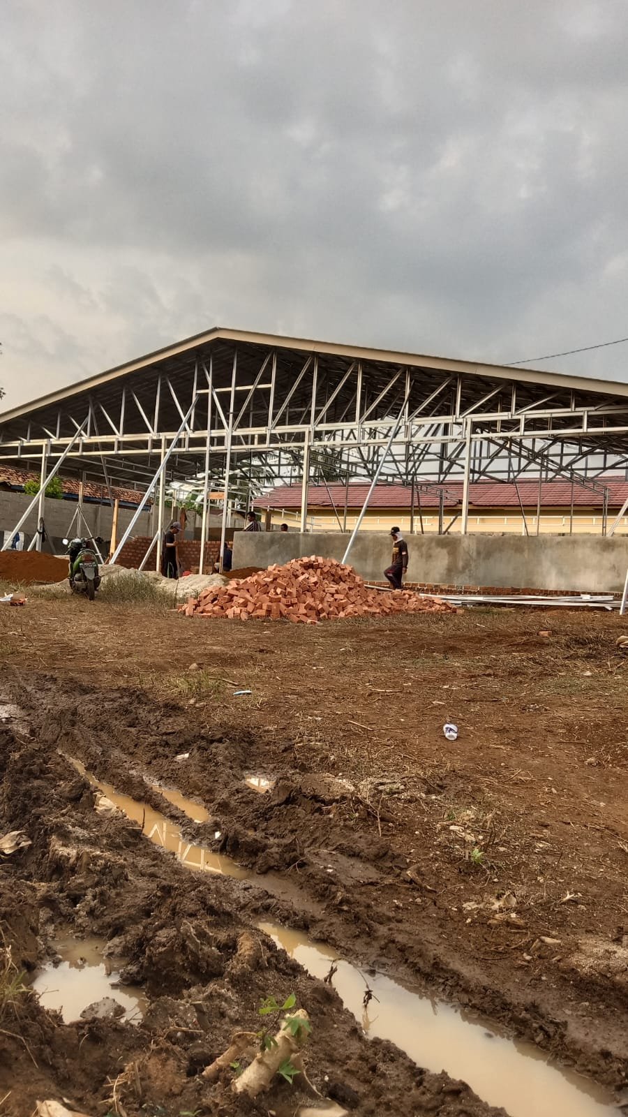 Dokumentasi hasil pekerjaan baja ringan