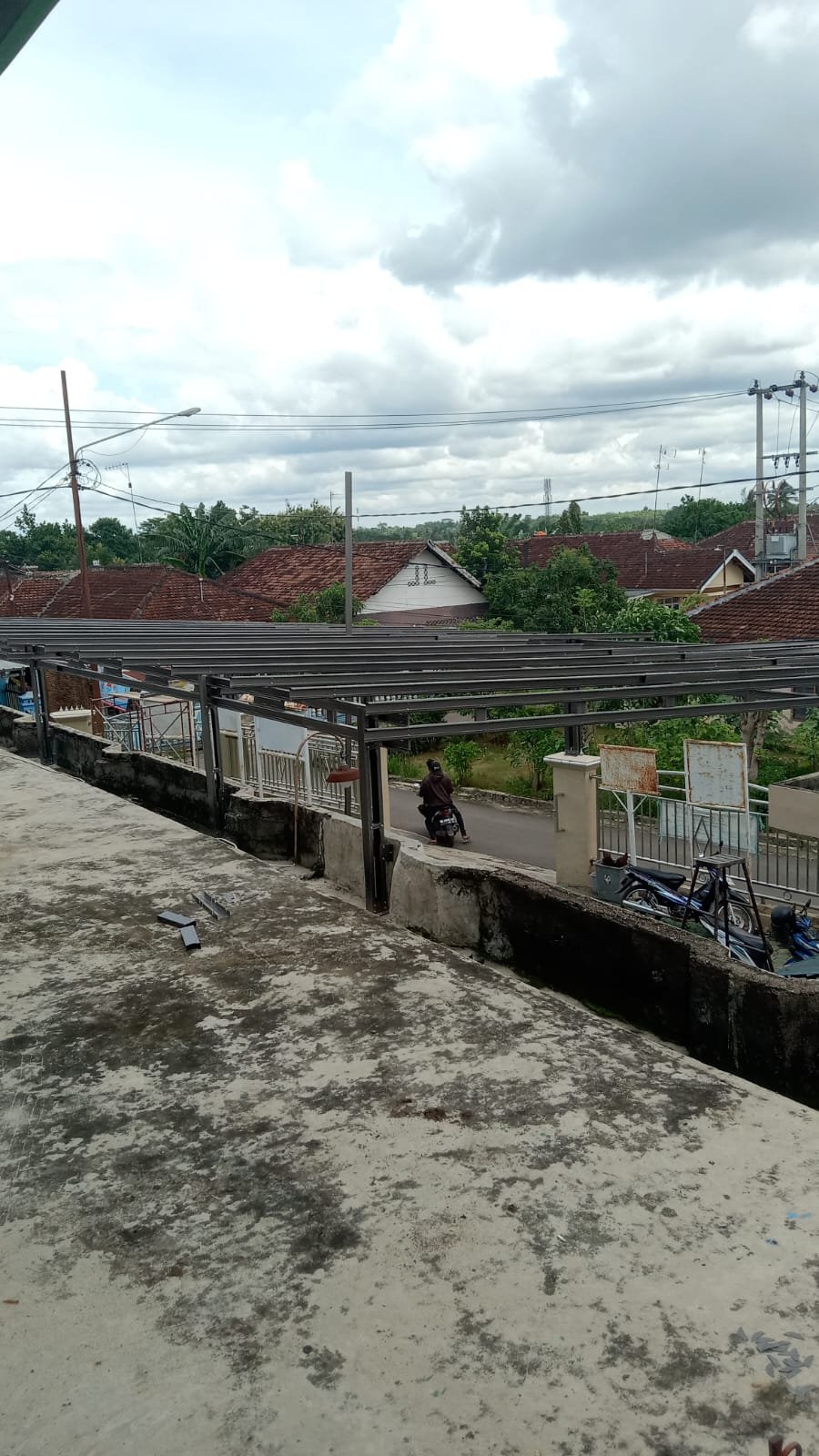 Dokumentasi hasil pekerjaan baja ringan